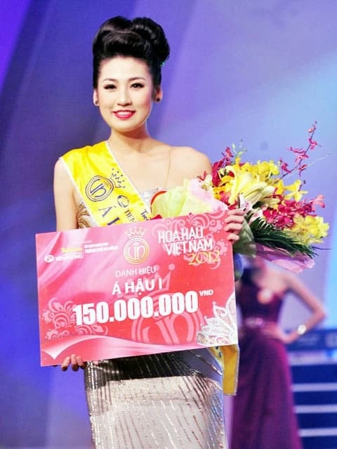Mẹ ruột Tú Anh tâm sự xúc động nhân dịp tròn 10 năm ngày con gái đăng quang Á hậu 4 Á hậu tú anh,mẹ ruột á hậu tú anh,sao việt
