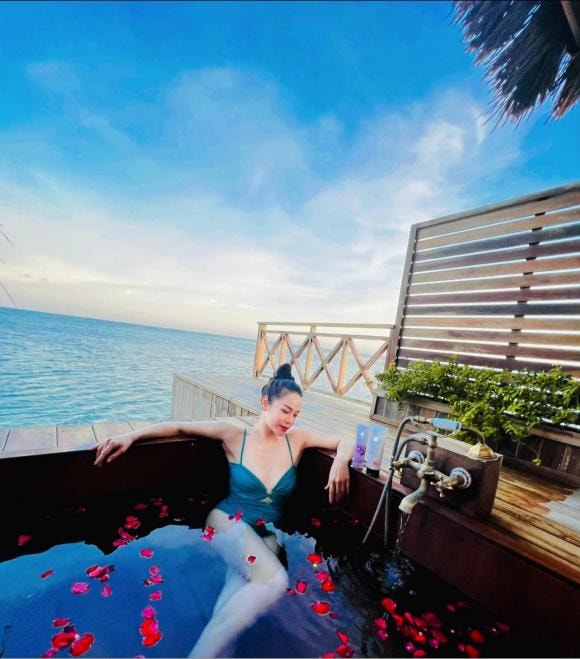 diễn viên Nhật Kim ANh,ca sĩ Nhật Kim Anh, sao Việt