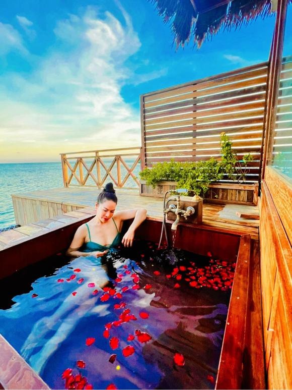 diễn viên Nhật Kim ANh,ca sĩ Nhật Kim Anh, sao Việt