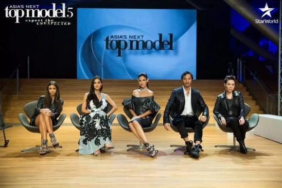hoa hậu Pia Wurtzbach, siêu mẫu Minh Tú, hoa hậu Khánh Vân, sao Việt