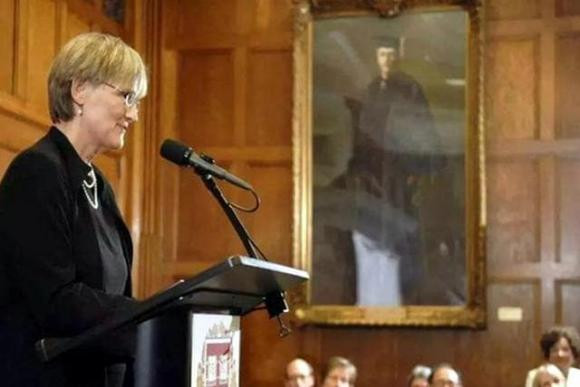 giáo dục trẻ, Hiệu trưởng Harvard, giáo dục nhìn ra thế giới, sự tò mò, tư duy linh hoạt