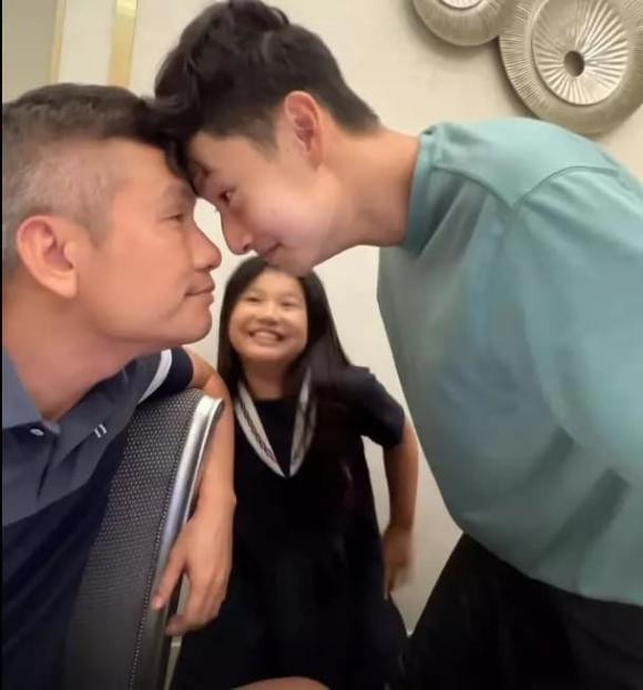 hoa hậu Jennifer Phạm, sao Việt