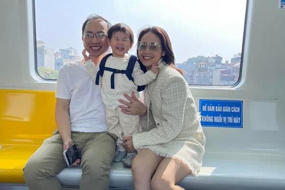 MC Bùi Đức Bảo, vợ chồng Bùi Đức Bảo, MC truyền hình, BTV Phí Linh, BTV Mạnh Cường, BTV truyền hình