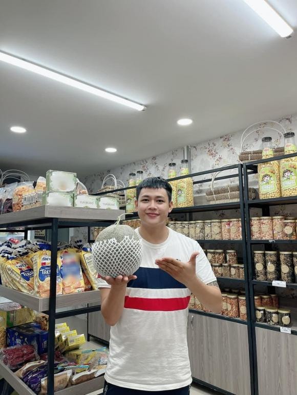 Lê tấn lợi,thánh thức danh hài,chàng trai bán trà sữa