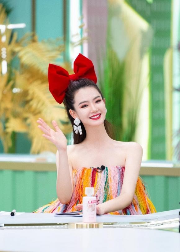 phụ kiện, trang sức, phụ nữ tuổi 40