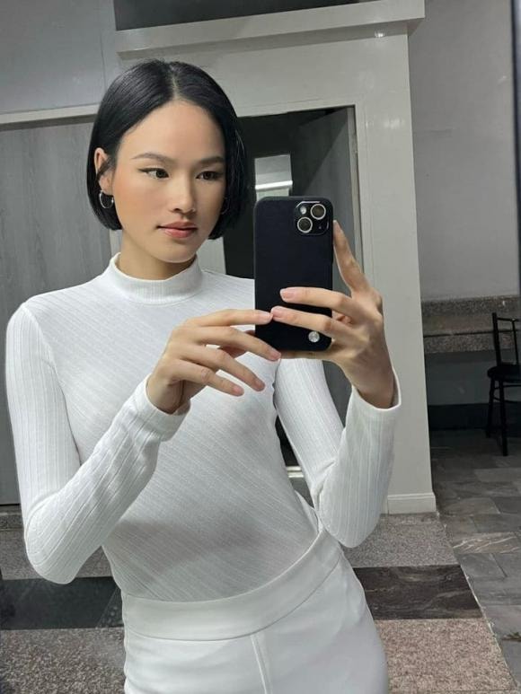 Tuyết Lan, siêu mẫu Tuyết Lan, sao Việt