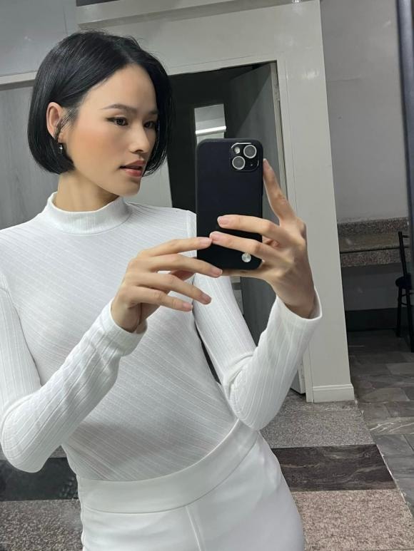 Tuyết Lan, siêu mẫu Tuyết Lan, sao Việt