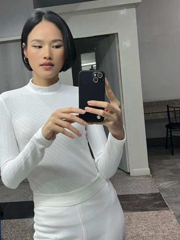 Tuyết Lan, siêu mẫu Tuyết Lan, sao Việt