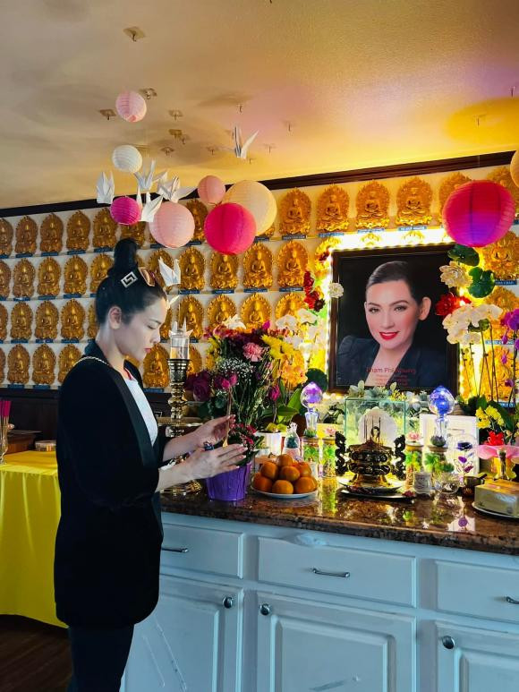 Nhật Kim Anh, sao việt, Phi Nhung