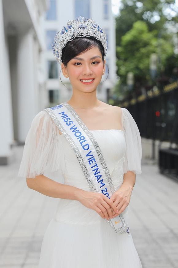 mai phương, sao việt, hoa hậu mai phương 