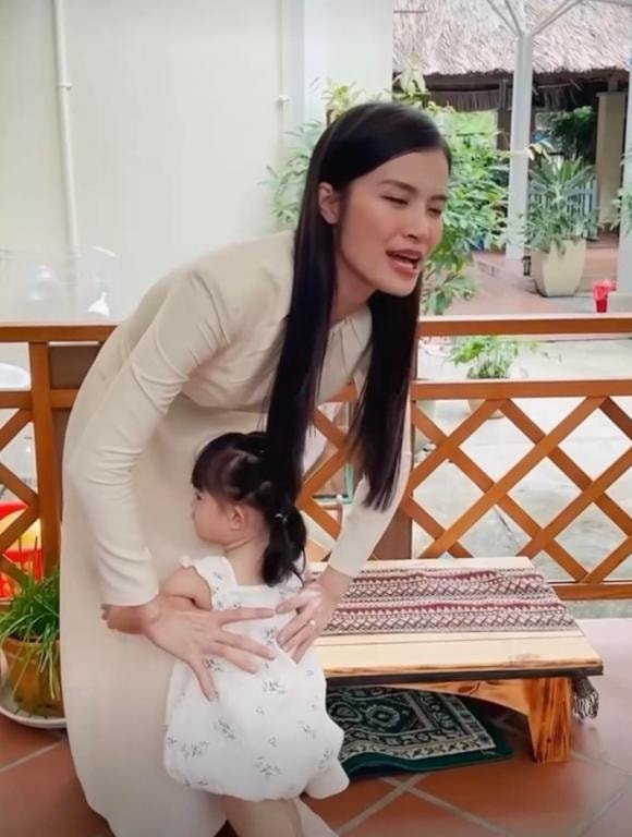 ,nữ ca sĩ Đông Nhi,Ca sĩ Đông Nhi,ca sĩ ông cao thắng,sao Việt,con gái Đông Nhi