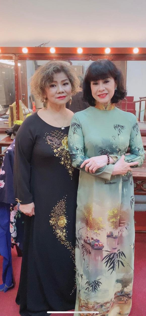 NSƯT Hồng Liên, nghệ sĩ Hồng Liên, sao Việt