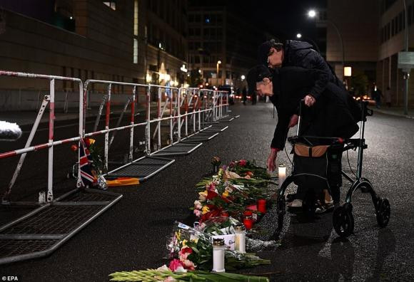 Nữ hoàng Anh qua đời, Nữ hoàng Elizabeth II, harry meghan, william, công nương kate