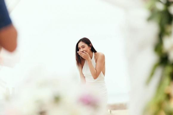 hoa hậu hoàn vũ, á hậu thúy vân, hoa hậu ngọc châu