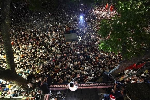 ca sĩ Tuấn Hưng, sao Việt, nhà sao