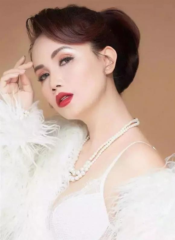 Diễn viên Hoàng Yến, sao Việt, Hoàng Yến