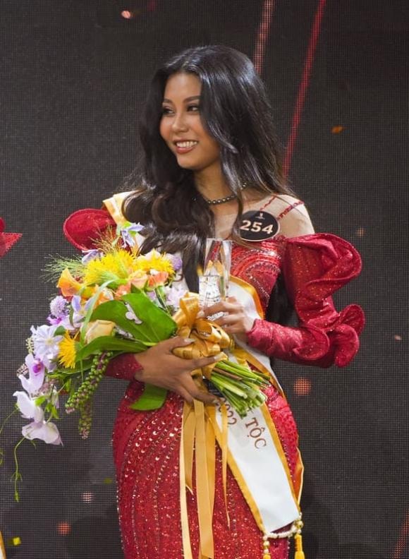 hoa hậu trái đất, miss earth, á hậu thạch thu thảo, hoa hậu nông thúy hằng