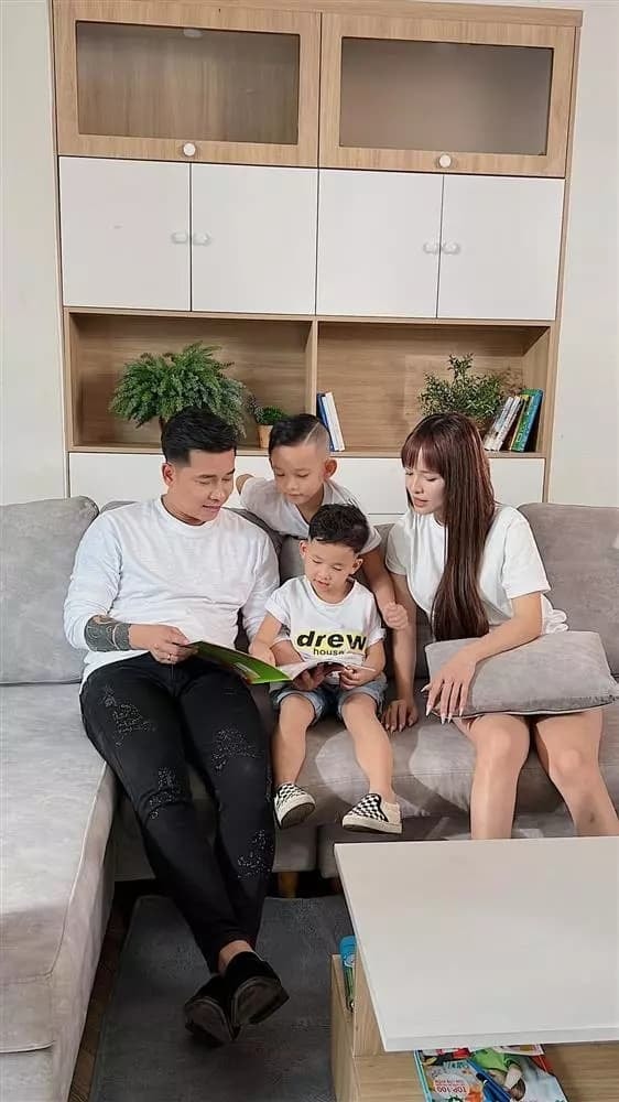 ca sĩ Lê Hoàng, nhóm The Men, sao Việt