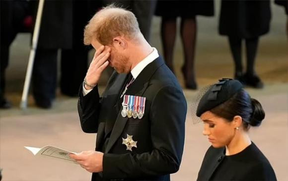 Harry, Meghan, Hoàng gia Anh
