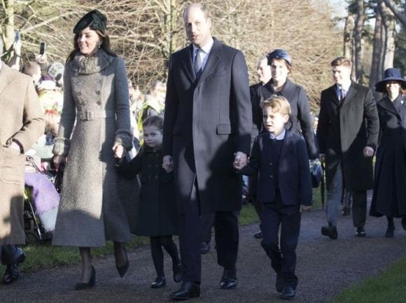 Princesse Kate, Kate Middleton, règlements royaux, Kate viole les règlements royaux