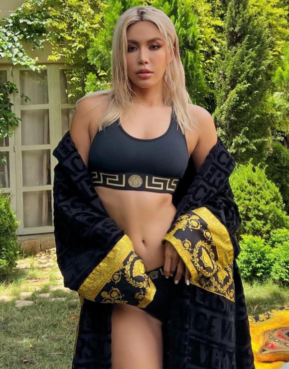 minh tú, siêu mẫu minh tú, sao việt 