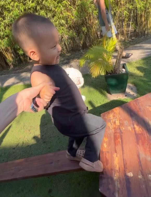 nữ ca sĩ hồ ngọc hà,ca sĩ Hồ Ngọc Hà,diễn viên Kim Lý, cặp sinh đôi của Hà Hồ, sao Việt