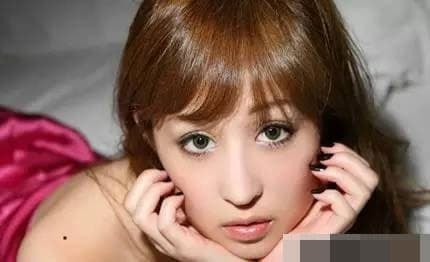 xem bói nốt ruồi, nốt ruồi giàu sang, bói nốt ruồi