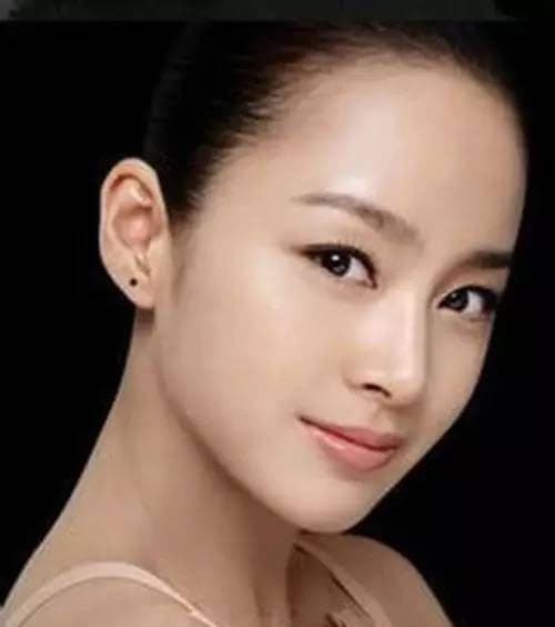 xem bói nốt ruồi, nốt ruồi giàu sang, bói nốt ruồi