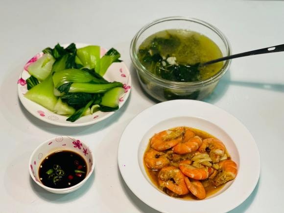 vợ cũ Vũ Duy Khánh, DJ Tiên Moon, mâm cơm ngon