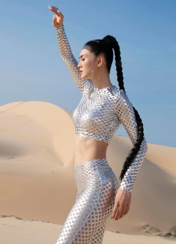 anh thư, sao việt, siêu mẫu anh thư 