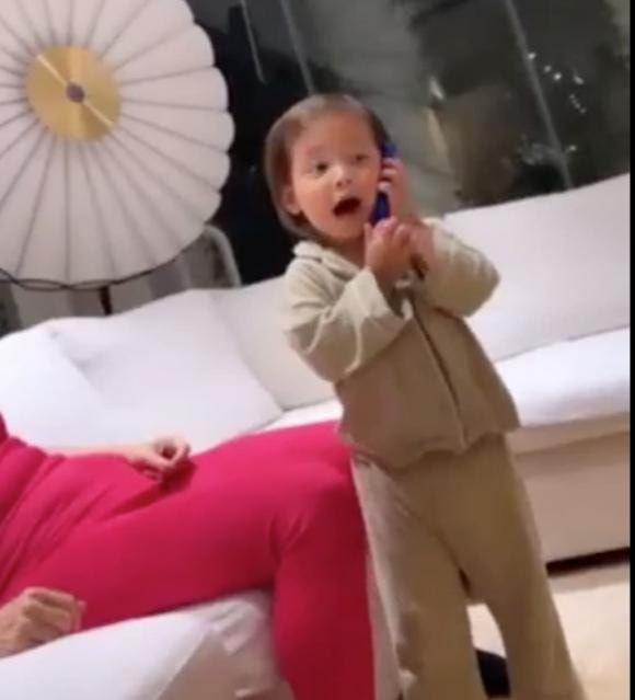 nữ ca sĩ hồ ngọc hà,ca sĩ Hồ Ngọc Hà,diễn viên Kim Lý, cặp song sinh của Hà Hồ, sao Việt