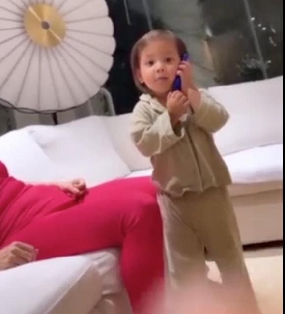 nữ ca sĩ hồ ngọc hà,ca sĩ Hồ Ngọc Hà,diễn viên Kim Lý, cặp song sinh của Hà Hồ, sao Việt