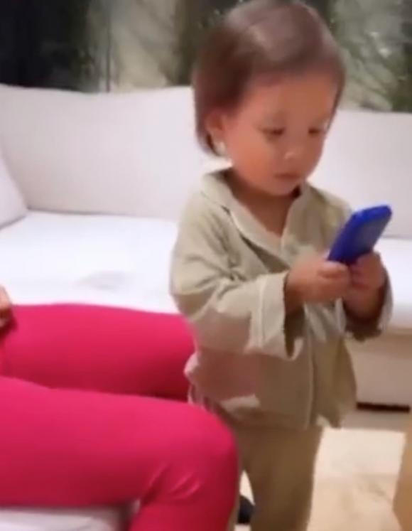 nữ ca sĩ hồ ngọc hà,ca sĩ Hồ Ngọc Hà,diễn viên Kim Lý, cặp song sinh của Hà Hồ, sao Việt