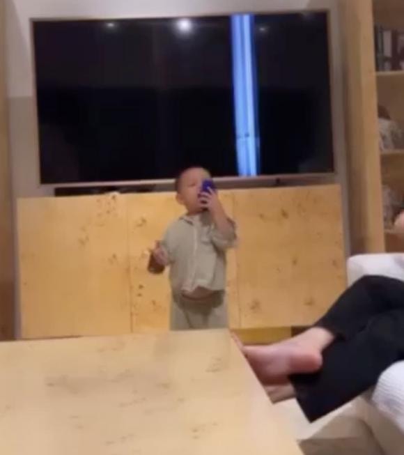 nữ ca sĩ hồ ngọc hà,ca sĩ Hồ Ngọc Hà,diễn viên Kim Lý, cặp song sinh của Hà Hồ, sao Việt