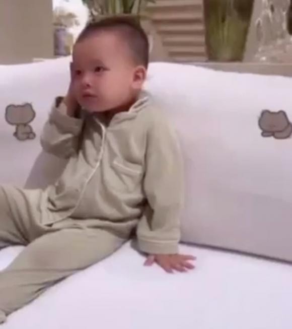 nữ ca sĩ hồ ngọc hà,ca sĩ Hồ Ngọc Hà,diễn viên Kim Lý, cặp song sinh của Hà Hồ, sao Việt