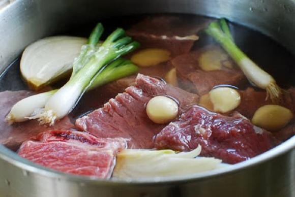 bò hầm, bò hầm rau củ quả, bò hầm Hàn Quốc, món ăn ngon