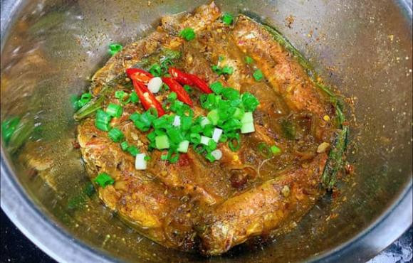 Cá kho, cá kho mật mía, kho cá biển ngon, món ngon 