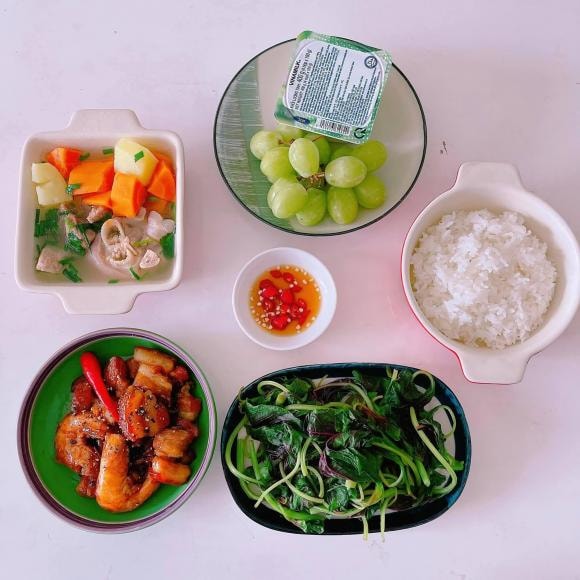 mâm cơm ngon, mâm cơm ở cữ, chồng nấu cơm cho vợ