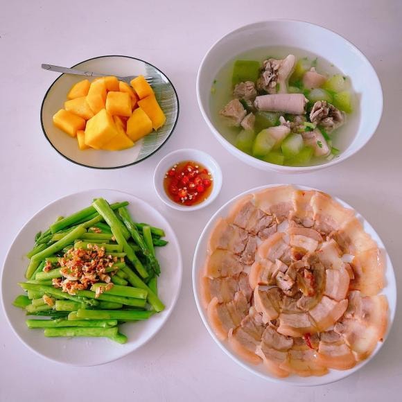 mâm cơm ngon, mâm cơm ở cữ, chồng nấu cơm cho vợ