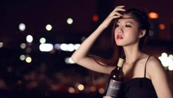 thói quen xấu ảnh hưởng núi đôi, chăm sóc sức khỏe, thói quen xấu của phụ nữ