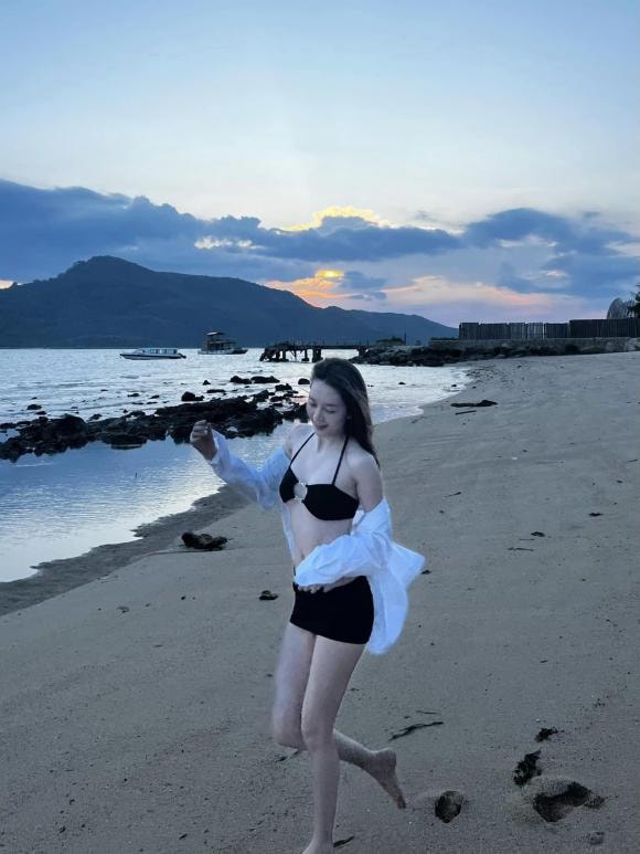 gái xinh, gái xinh bikini, giới trẻ 
