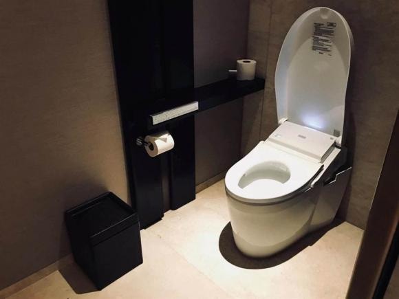 khách sạn, nhà nghỉ, vệ sinh