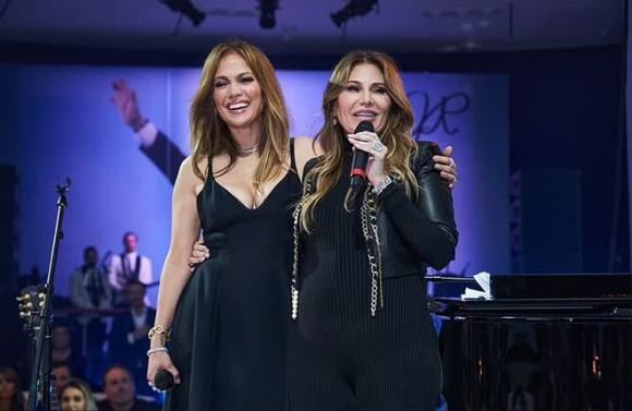 Kim Kardashian,  Jennifer Lopez và Ben Affleck , sao Hollywood