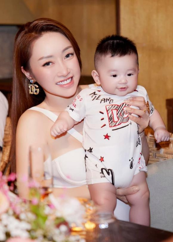 chi bảo, con trai chi bảo, sao việt 