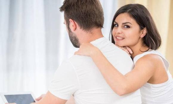 tình yêu, phụ nữ yêu, phụ nữ thích đàn ông béo hay gầy
