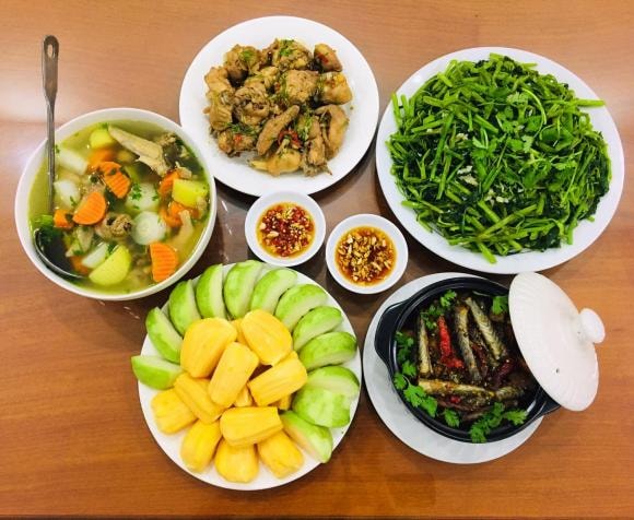 mâm cơm nhà mùa thu 2 mâm cơm, cơm nhà, mâm cơm nhà mùa thu