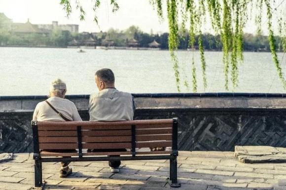 cổ nhân, người xưa, Nghèo không trách cha, khổ không mắng vợ