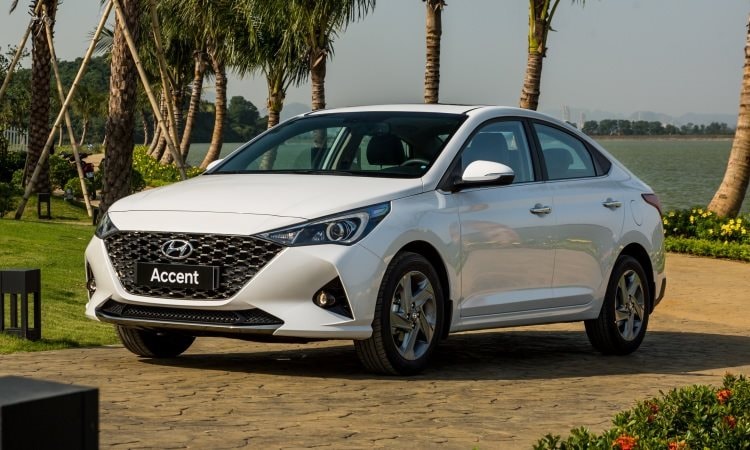 1.-hyundai-accent.jpg