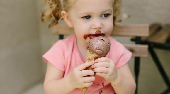 vết bẩn trên quần áo, tẩy quần áo, cách làm sạch quần áo, kiến thức