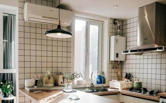 điều hoà, máy lạnh, bếp, có nên lắp điều hoà trong bếp